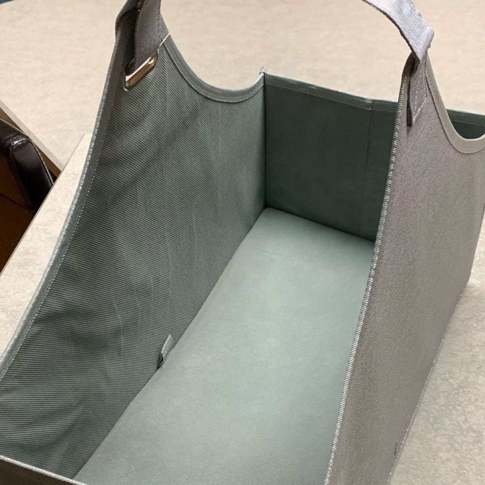 Thirty-One Catch-All Bin — Silver Metallic - Picture 5 of 8